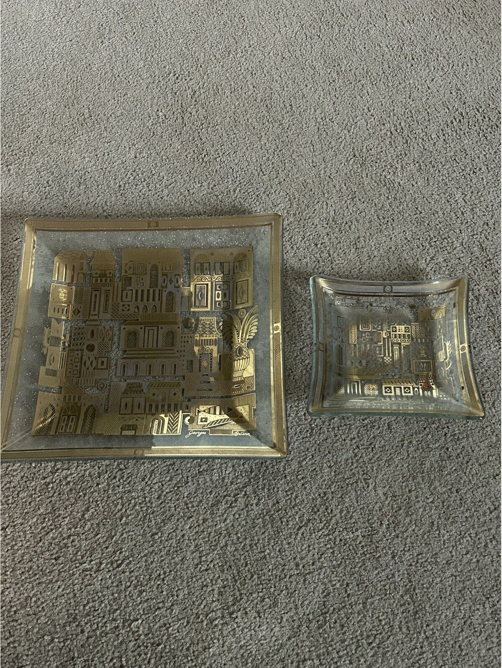 Vintage Pair Lg&Sm George Briard MCM Gold Leaf Tempered Signed Glass Tray/Plates